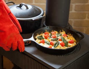 cuisiner sur la poele  bois